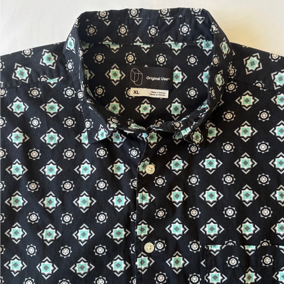 Original Use Men's Short Sleeve Button Down Shirt Black Geo Print Size XL - Picture 1 of 7